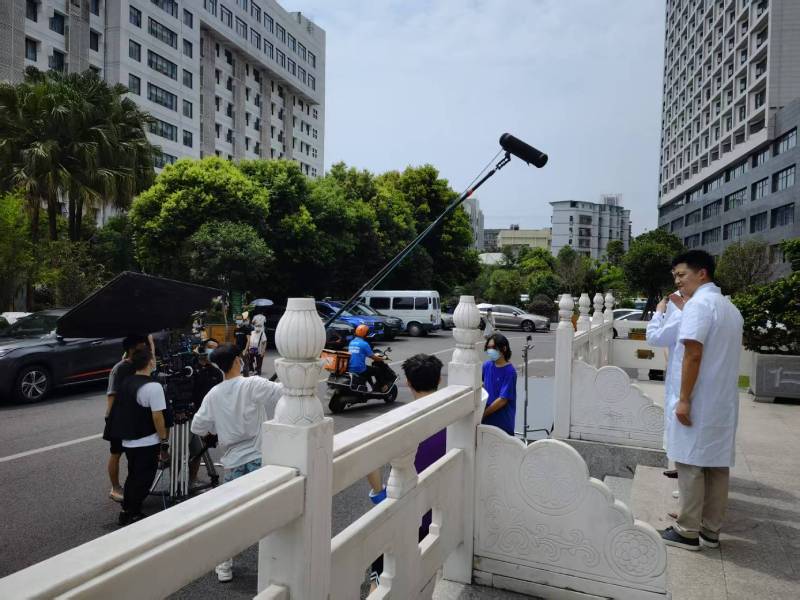 阿拉善盟广告片拍摄公司低成本实现高规格制作的诀窍